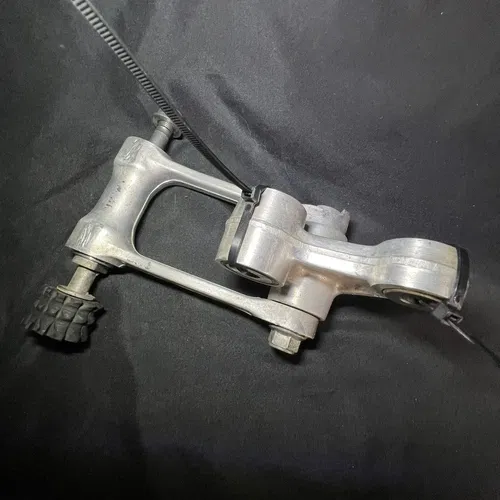 2017 - 2020 Kawasaki KX250F OEM Rear Suspension Linkage KX250 KX 250