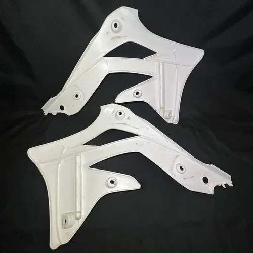 Kawasaki KX450F 12-15 Radiator shrouds left and right side 49089-0779 49089-0780