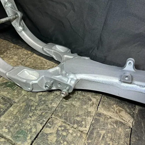 2020 Yamaha YZ450F Frame Chassis EZ REG STREET LEGAL YZ 450 20-22 2021 2022 OEM