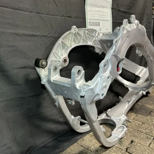 2020 Yamaha YZ450F Frame Chassis EZ REG STREET LEGAL YZ 450 20-22 2021 2022 OEM