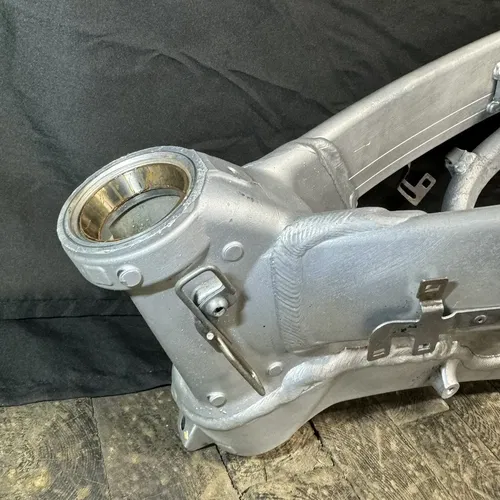 2020 Yamaha YZ450F Frame Chassis EZ REG STREET LEGAL YZ 450 20-22 2021 2022 OEM