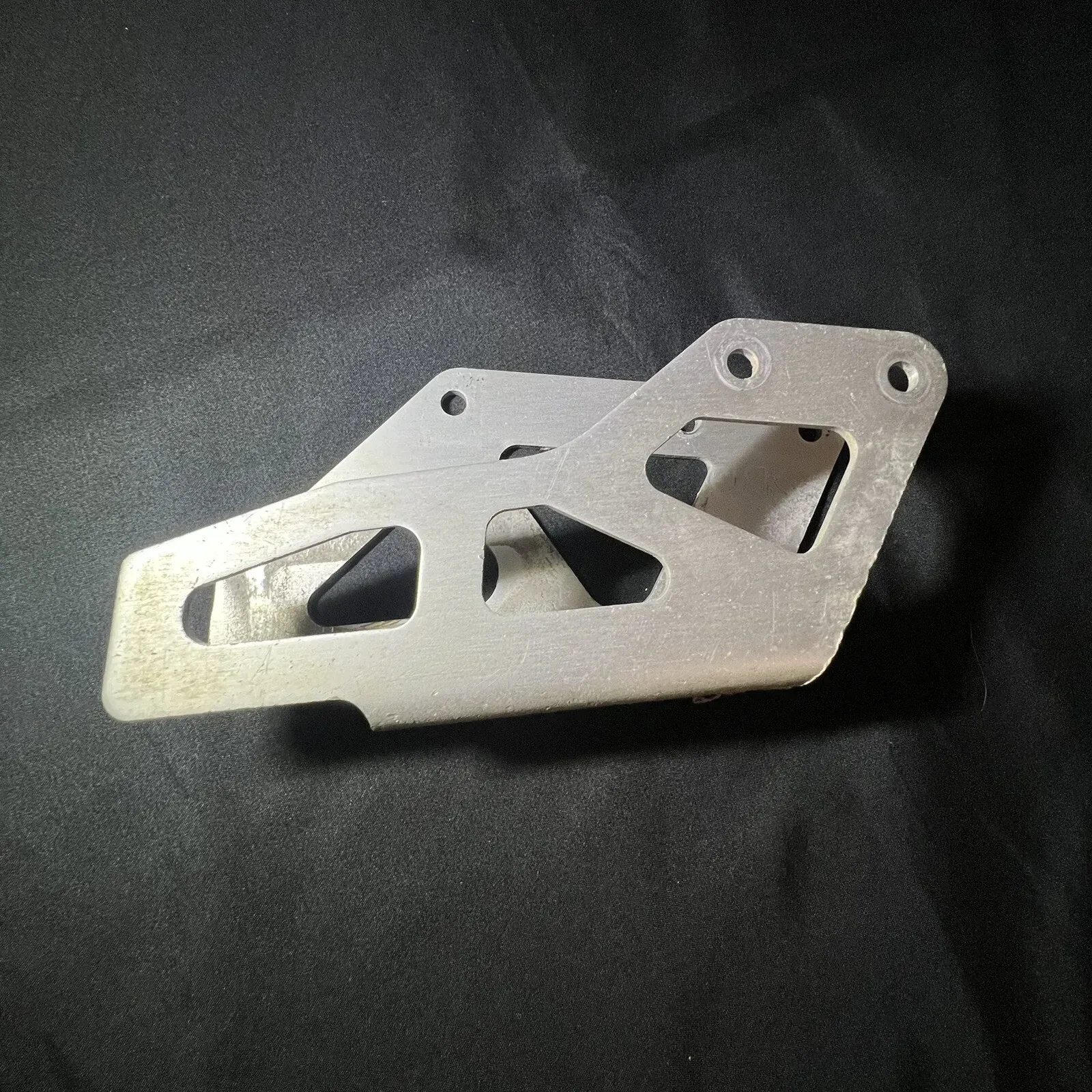 2007-2017 Suzuki RMZ250 RMZ450 Chain Guide Outer ALU RMZ 250 450 61342-37F00