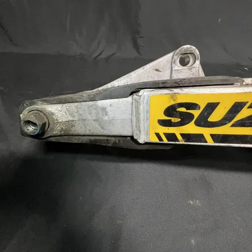 1989-1996 1989 Suzuki RMX-250 - used OEM Swingarm rear suspension Rmx250
