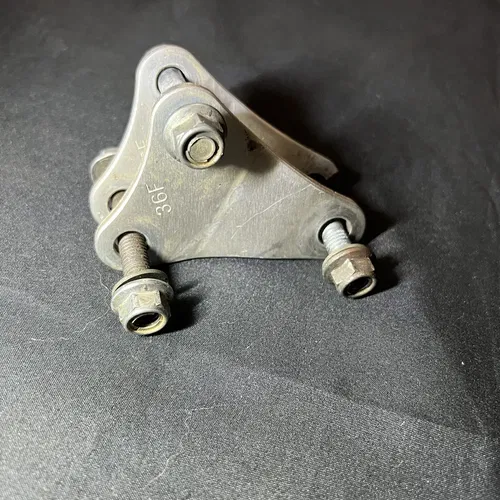 Suzuki DRZ400SM DRZ400S OEM Front Motor Engine Mounts Plates Brackets OEM