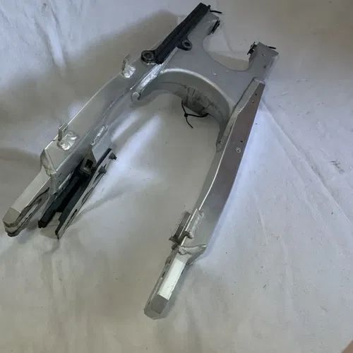 2005-2017 Suzuki DRZ 400 Rear Suspension Swingarm Swing Arm Frame OEM Swinging