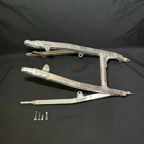 12-15 KAWASAKI KX250F KX450 KX450F OEM REAR BACK SUB FRAME SUBFRAME RAILS