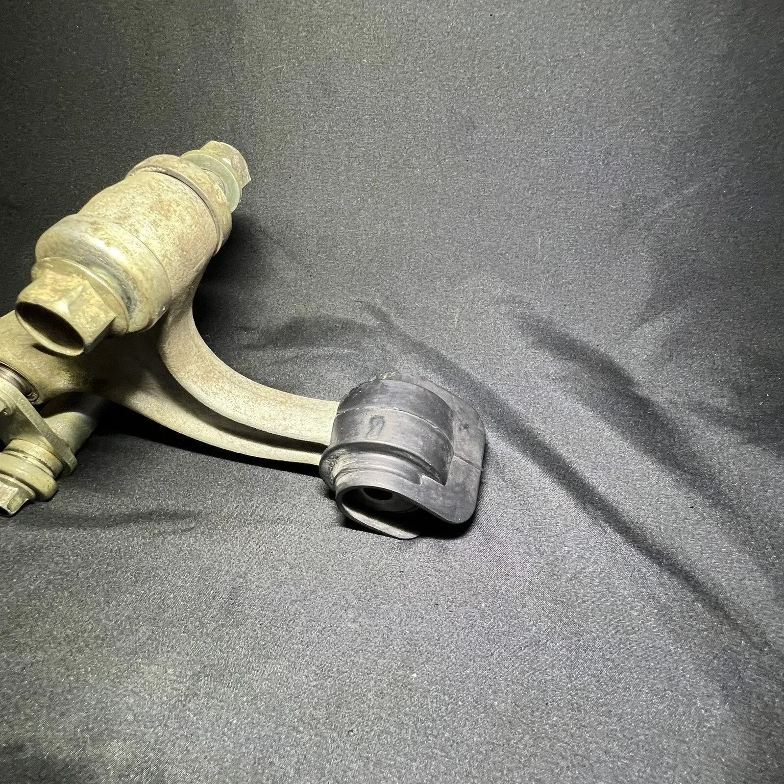 00-07 Yamaha TTR125 TTR125LE Shock Linkage Link Suspension TTR 125L Yamaha OEM