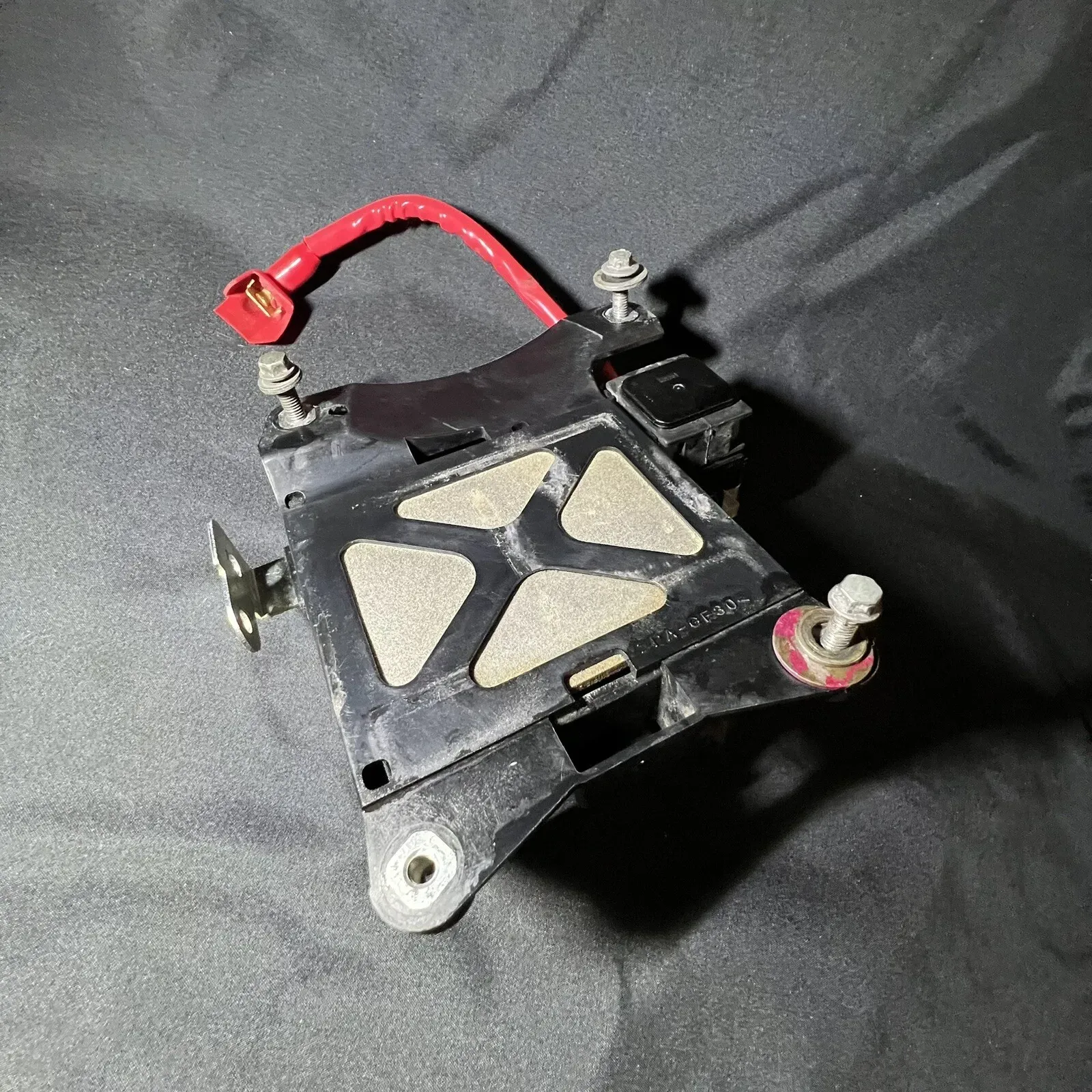 Yamaha YZ250F 19-22 YZ450F 18-22 Battery Box & Relay BR9-82128-00-00  OEM