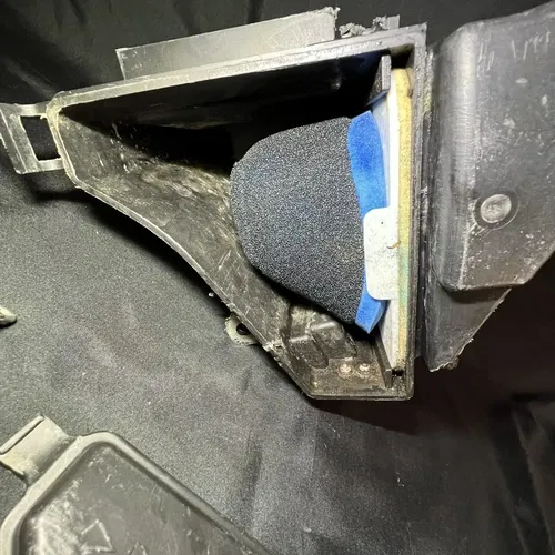 00-23 Yamaha TTR125 TTR 125 Air Box Complete With Strap Air Filter Rubber Fender