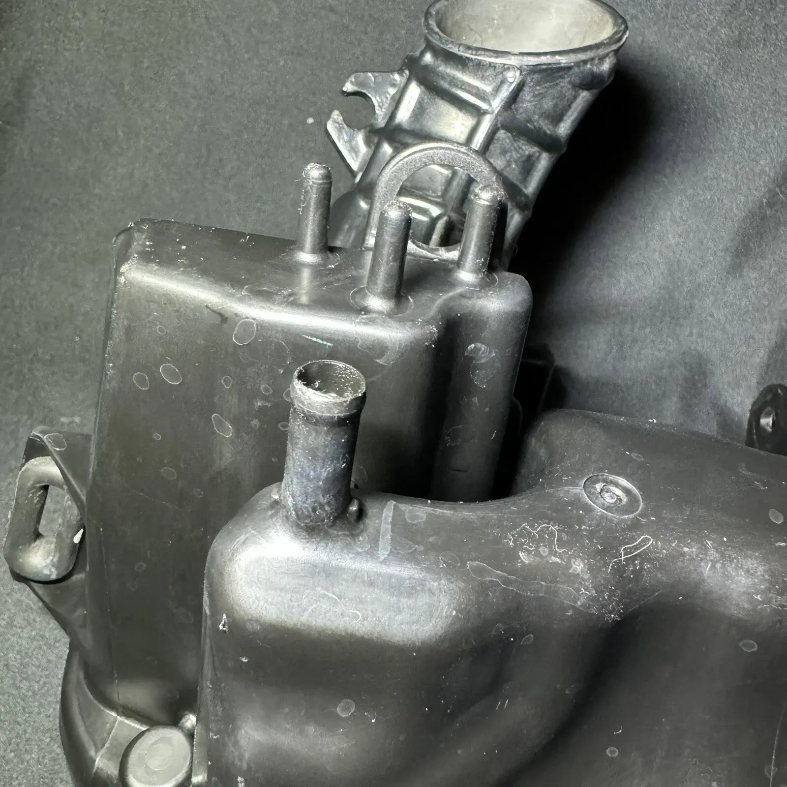 2014-2020 HONDA GROM 125 OEM AIRBOX AIR INTAKE FILTER BOX 17225-K26-921