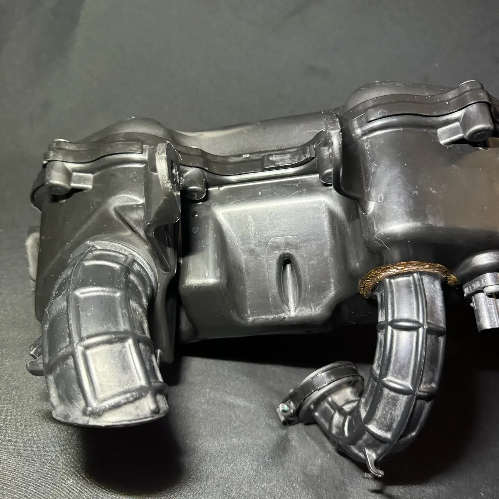 2014-2020 HONDA GROM 125 OEM AIRBOX AIR INTAKE FILTER BOX 17225-K26-921