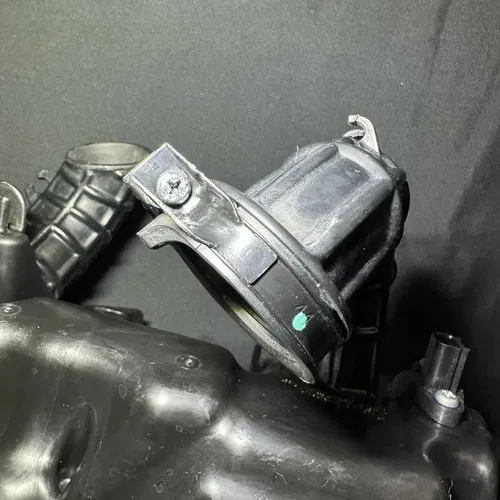 2014-2020 HONDA GROM 125 OEM AIRBOX AIR INTAKE FILTER BOX 17225-K26-921