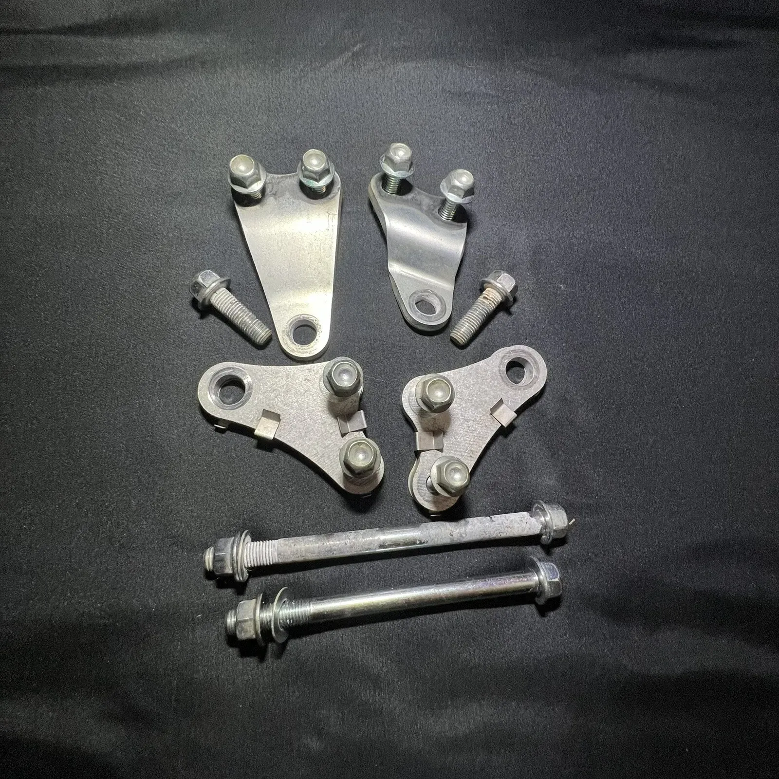 2021 Yamaha YZ450F Motor Mounts Brackets Hangers OEM YZ 450F 2018-2022