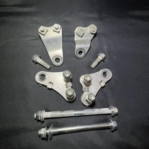 2021 Yamaha YZ450F Motor Mounts Brackets Hangers OEM YZ 450F 2018-2022