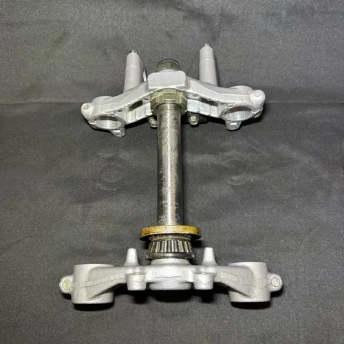 YAMAHA TTR125L TTR 125 TTR OEM FRONT FORKS LOWER UPPER TRIPLE TREE ASSEMBLY