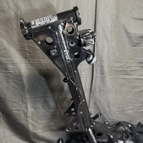 2017-2023 23 Kawasaki Z125 PRO BR125 Kawi OEM Main Frame Chassis BOS 32160-1835