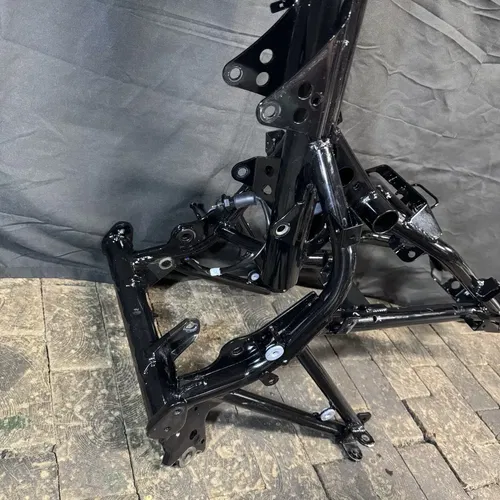 2017-2023 23 Kawasaki Z125 PRO BR125 Kawi OEM Main Frame Chassis BOS 32160-1835