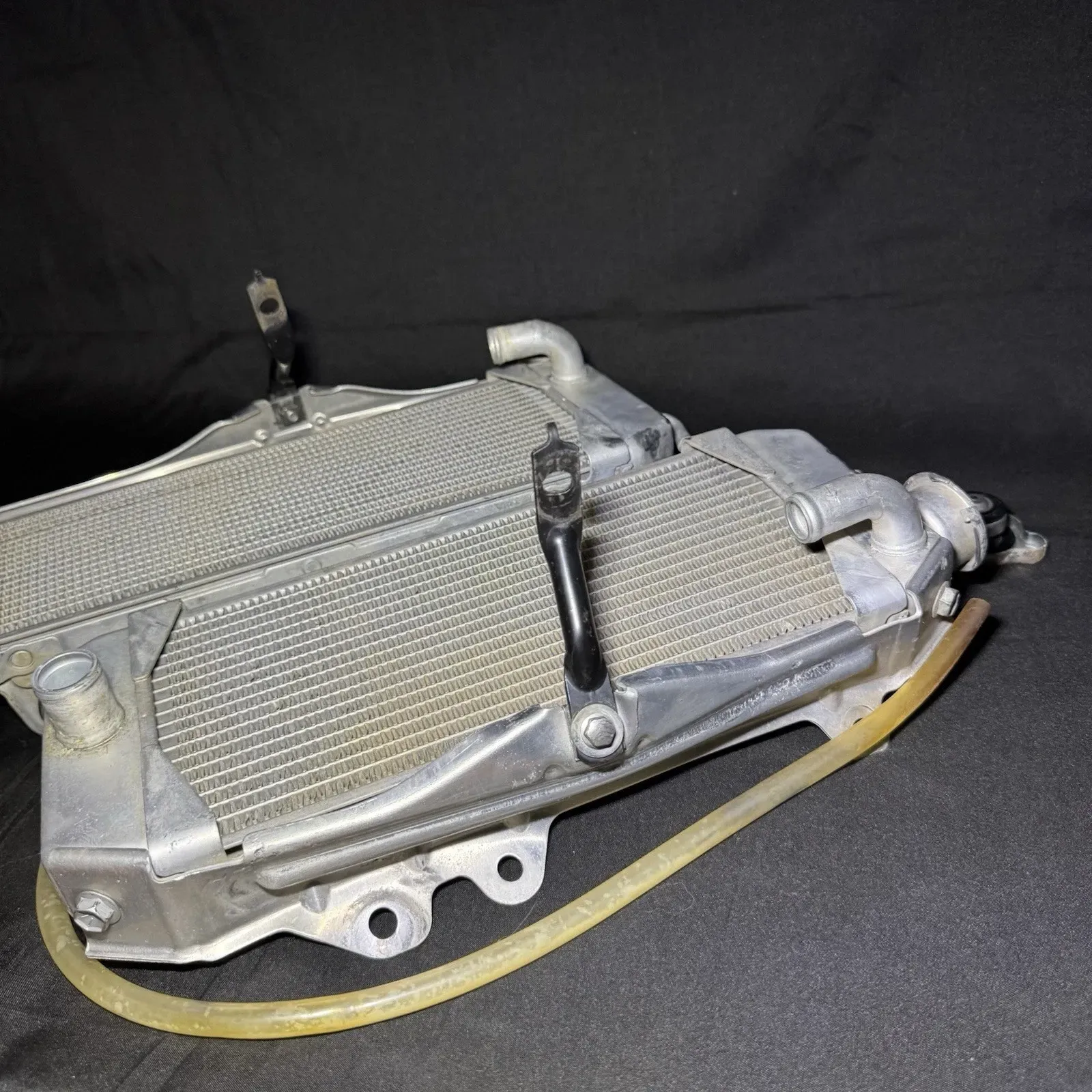 2009-16 Kawasaki KX250F radiator pair with hoses