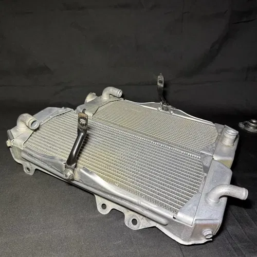 2009-16 Kawasaki KX250F radiator pair with hoses