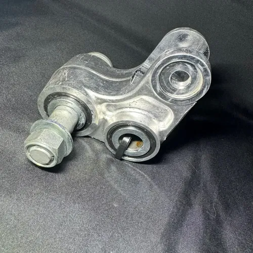 2009-2023 Yamaha YZ450F YZ250FX YZ450FX OEM Swingarm Linkage Shock Lower Link