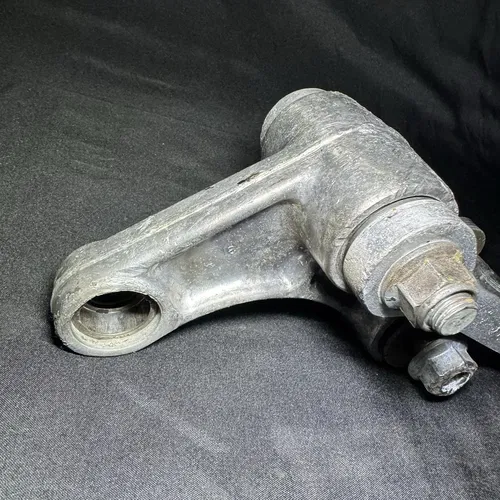 2002 01-03 RM125 RM 125 RM250 OEM Rear Shock Linkage Cushion Rod Lever Arm Pivot