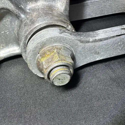 2002 01-03 RM125 RM 125 RM250 OEM Rear Shock Linkage Cushion Rod Lever Arm Pivot