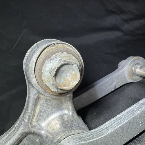 2002 01-03 RM125 RM 125 RM250 OEM Rear Shock Linkage Cushion Rod Lever Arm Pivot