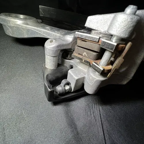 2018 YZ450F Rear Brake Assembly OEM Caliper Master Cylinder Brakes YZ250F 09-22