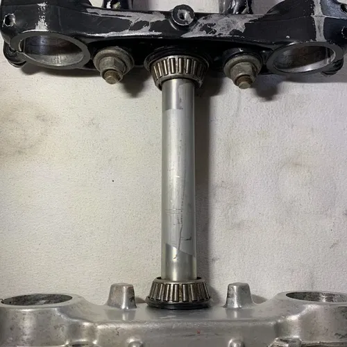 1984 Honda CR250 Triple Clamps 53200-KA4-730 53230-KA5-740 CR 125 250 500 84  OE
