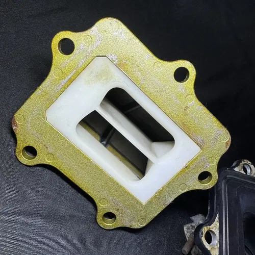 Suzuki RM250 Reed Valve Cage Basket Intake Boot Hardware 1996-2006 13150-37E10
