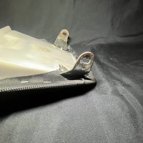 00-07 Yamaha TTR125LE TTR125 TTR125L TTR125E Seat Saddle 1B2-F4770-00-00