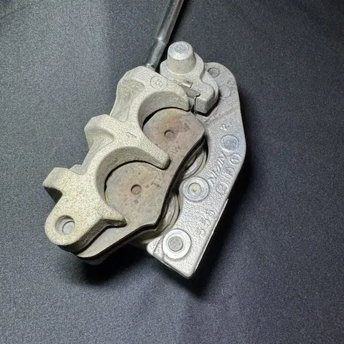 2013 KAWASAKI KX450F OEM NISSIN FRONT BRAKE CALIPER MASTER LEVER 43015-0619