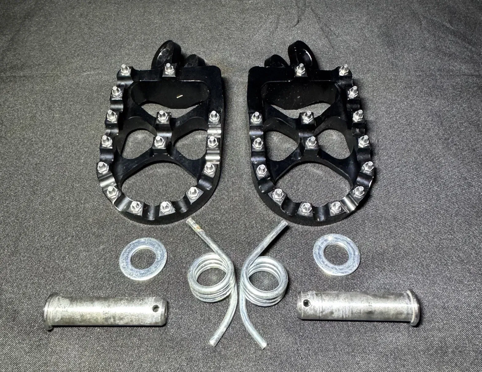 2000-2024 SUZUKI DRZ400E DRZ400 Wide Stance  Black Aftermarket Footpegs