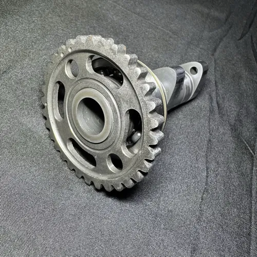 2018 Yamaha YZ250F OEM Intake Camshaft 2014-2018 Valve Train Cam 1SM-12170-00-YX