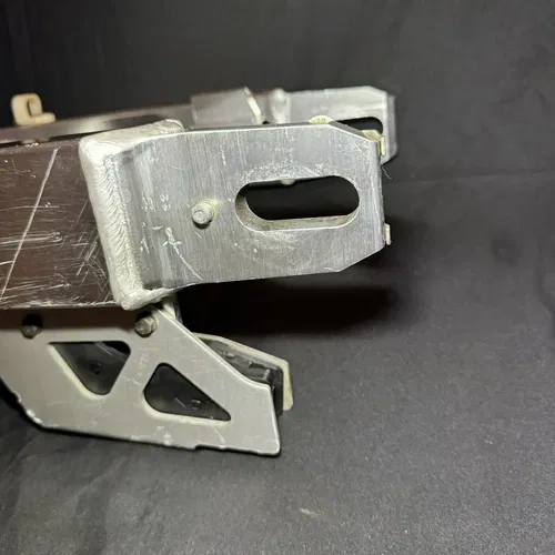 2004 SUZUKI 00-07 DRZ400 DRZ400E OEM SWINGARM SWING ARM SUSPENSION 61000-29F00