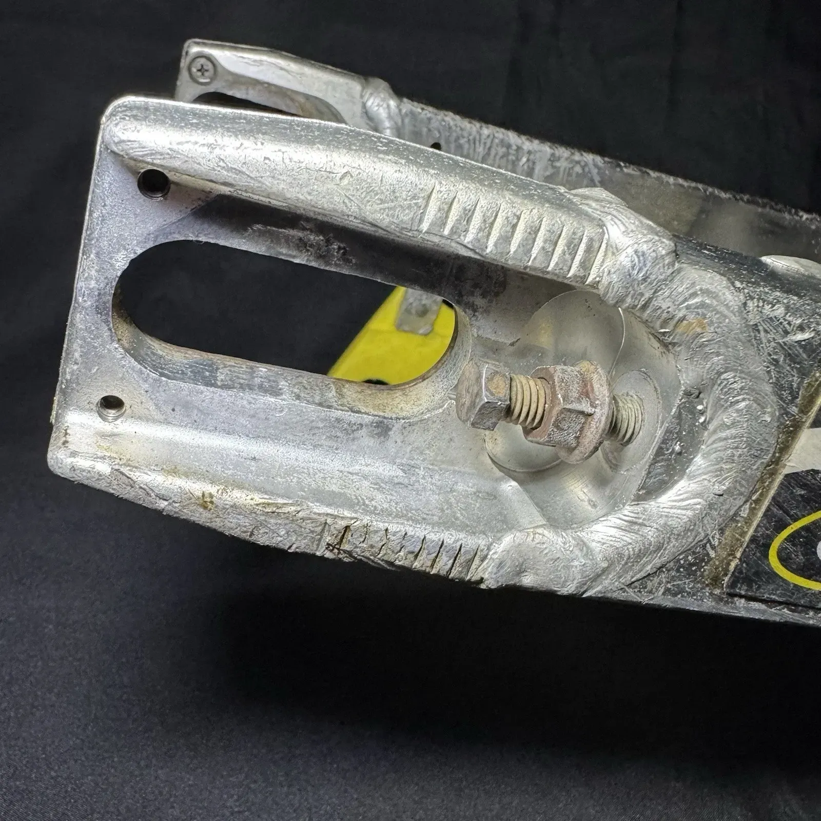 2002 96-06 RM125 RM250 OEM SWINGARM REAR SUSPENSION WHEEL SUPPORT 61000-37F40