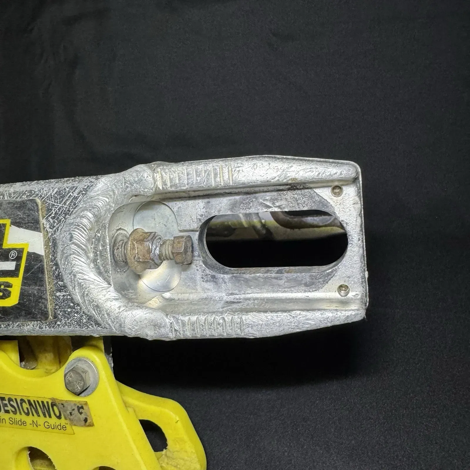 2002 96-06 RM125 RM250 OEM SWINGARM REAR SUSPENSION WHEEL SUPPORT 61000-37F40