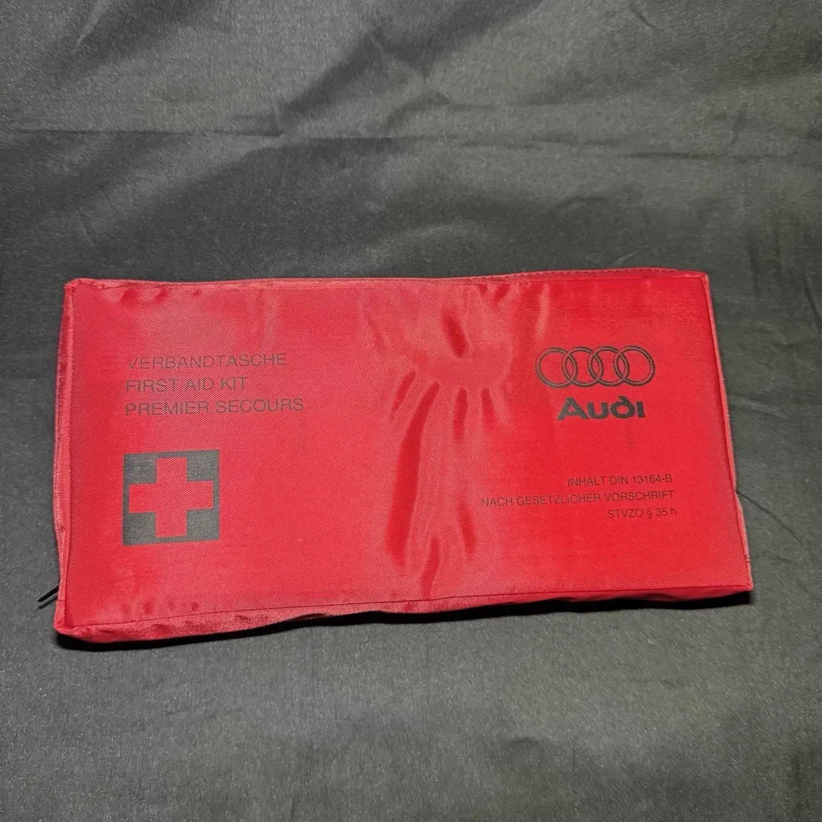 2000 2001 2002 Audi B5 S4 A4 First Aid Kit - OEM - 8D0860281C