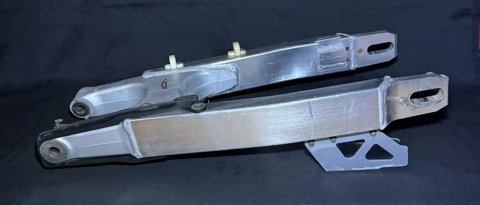 SUZUKI 00-07 DRZ400 DRZ400E DRZ OEM SWINGARM SWING ARM SUSPENSION 61000-29F00