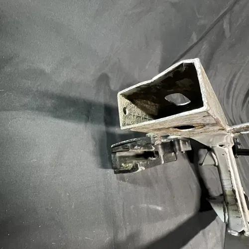 03-06 KAWASAKI KLX125 OEM SWINGARM SWING ARM SUSPENSION 33001-S001-530