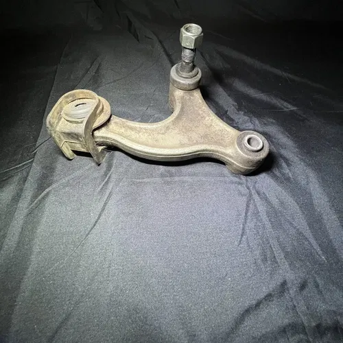 00-07 Yamaha TTR125 TTR125LE Shock Linkage Link Suspension TTR 125L Yamaha OEM