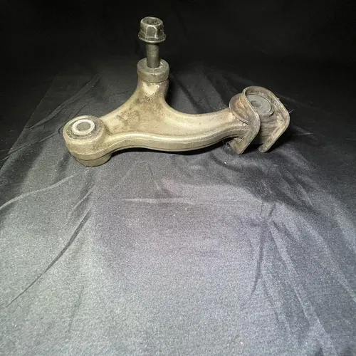 00-07 Yamaha TTR125 TTR125LE Shock Linkage Link Suspension TTR 125L Yamaha OEM