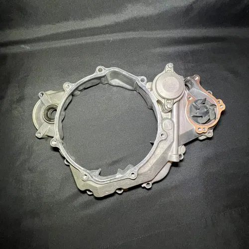 2016 14-17 YAMAHA YZ450F OEM RIGHT SIDE CASE INNER CLUTCH COVER WATER PUMP