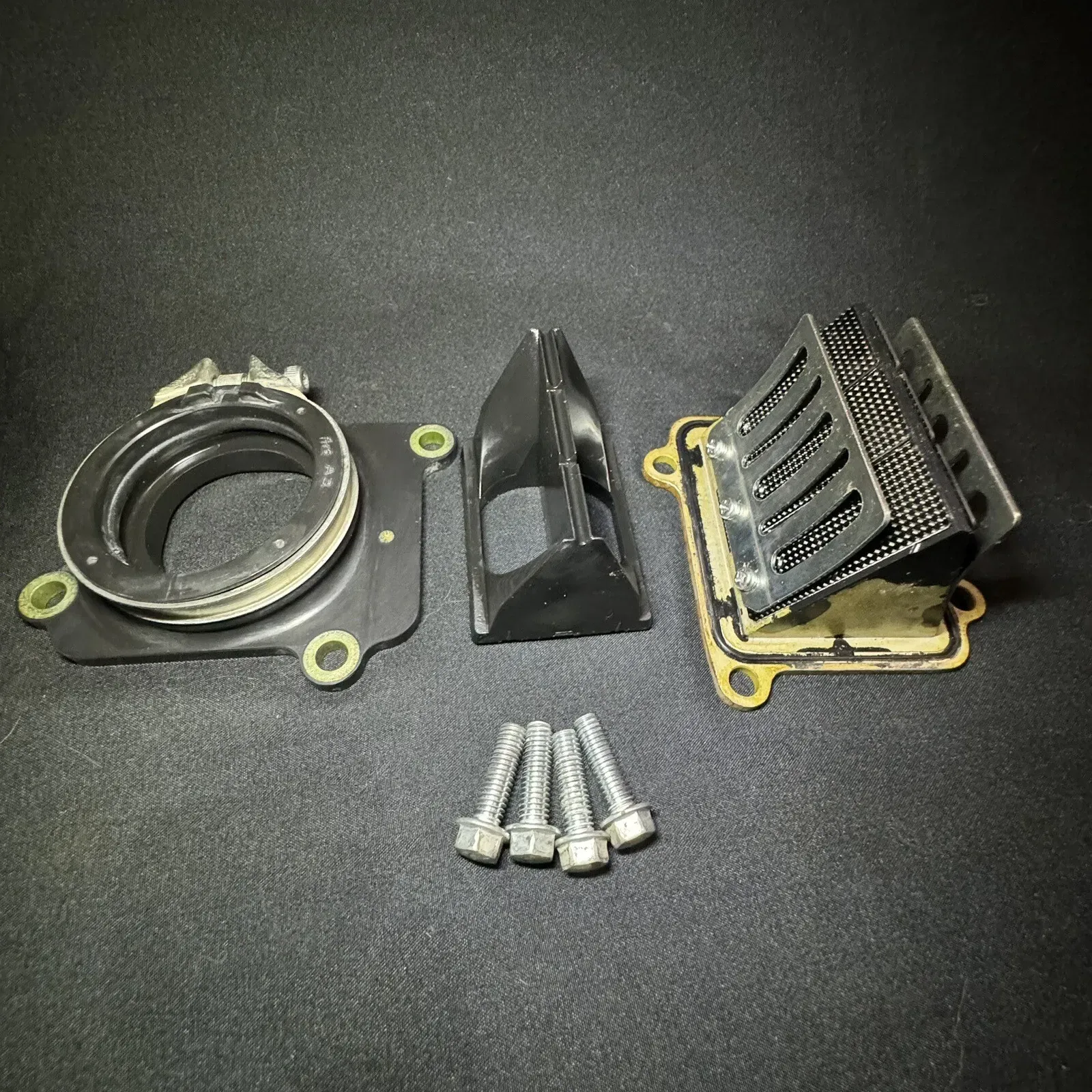 05-22 2021 YAMAHA YZ 125 YZ125 Carburetor Intake Boot Reed Cage 1C3-13610-20-00