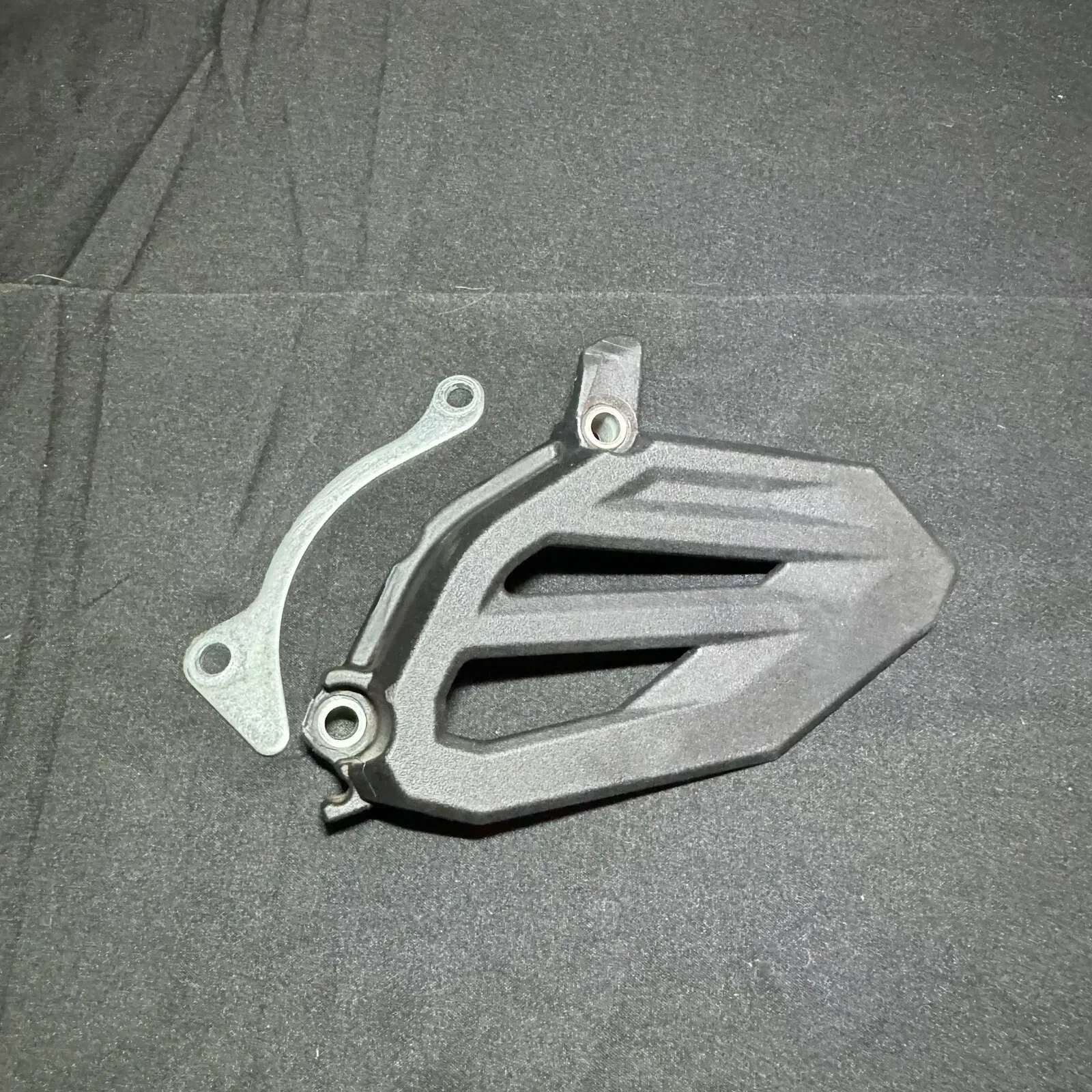 2021 - 2023 Kawasaki KLX 230 Motor Engine Front Sprocket Guard Cover 14026-0146