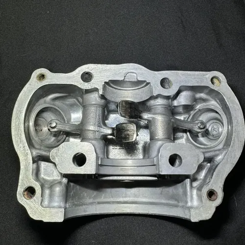 2006 HONDA CRF230F OEM ENGINE CYLINDER HEAD VALVE COVER ROCKER ARM ASSEMBLY