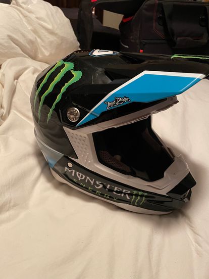 6D Custom Painted Helmets - Size S