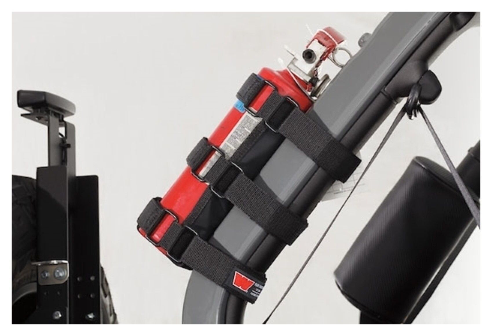 Warn Roll Bar Extinguisher Holder undefined