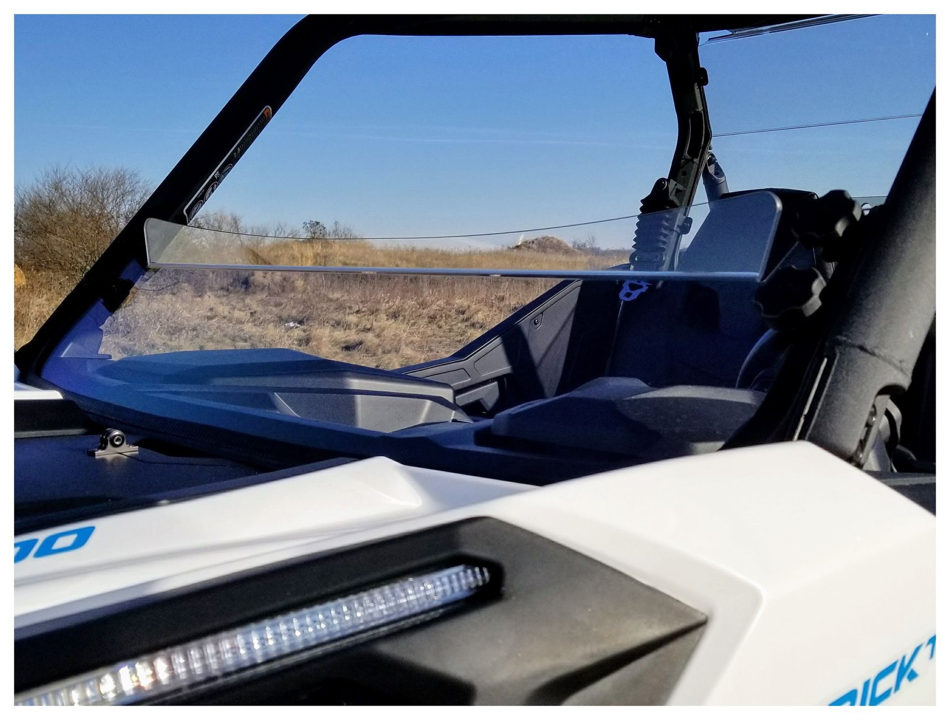 Spike Hard Coated Half Windshield Can-Am Maverick / Commander 2018-2024 undefined