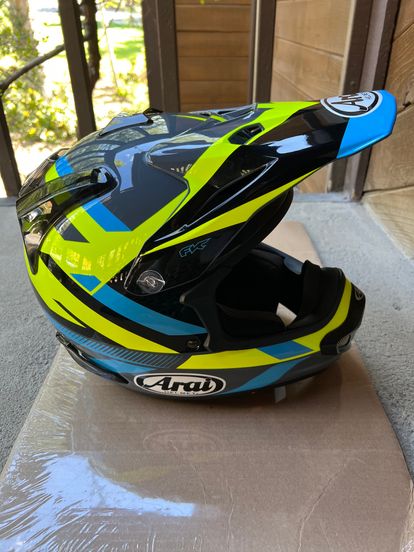 Arai VX PRO4 Helmets - Size Medium 